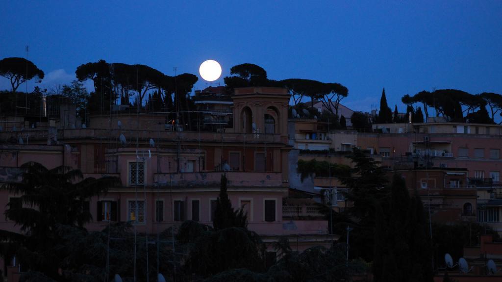 Bed & Breakfast A Casa Di Lia A Roma Buitenkant foto