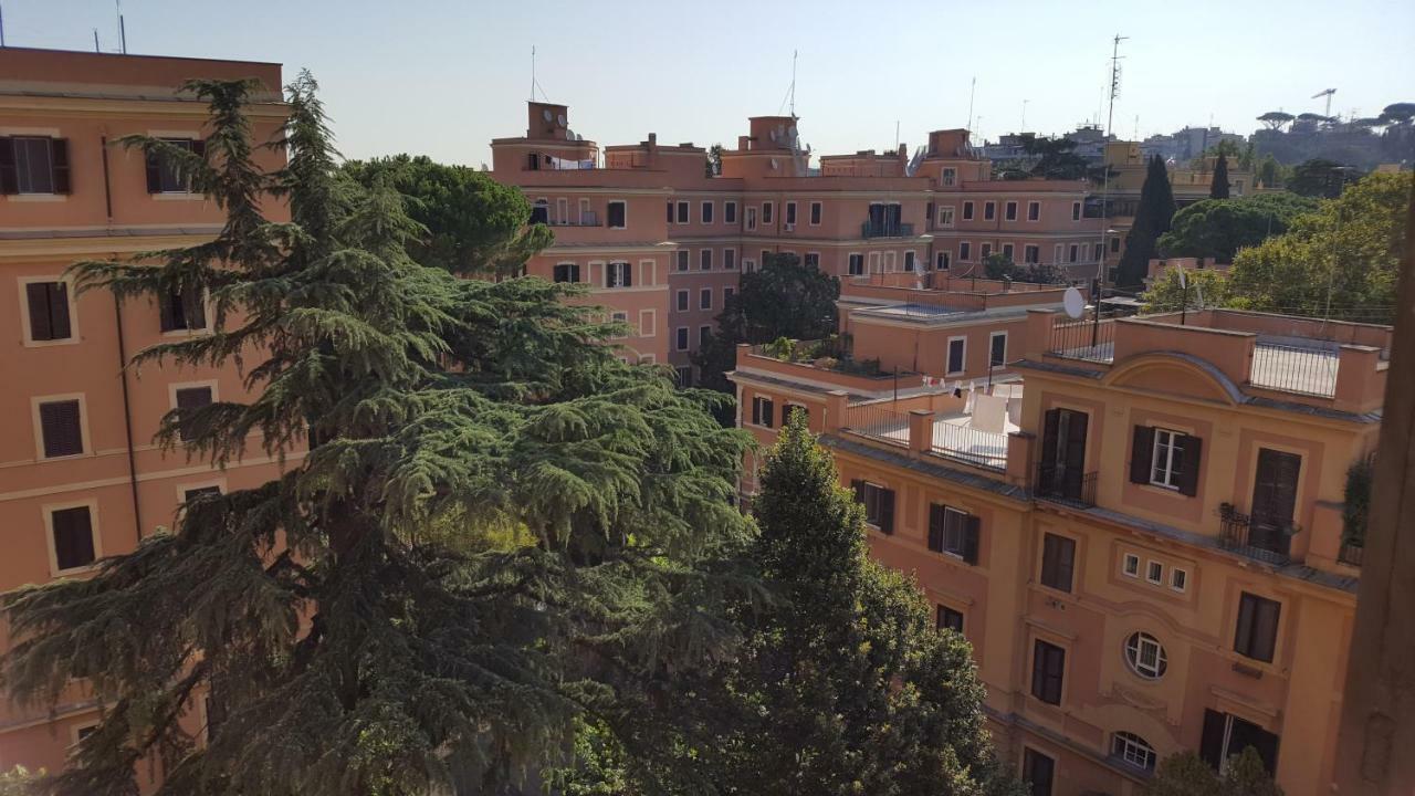 Bed & Breakfast A Casa Di Lia A Roma Buitenkant foto